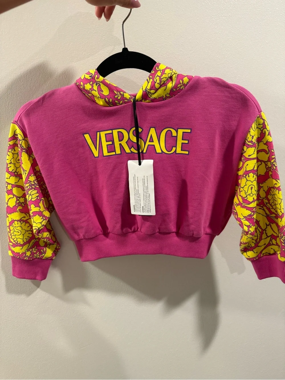NWT Versace Kids Pink Barocco Logo Hoodie Sweatshirt – Size 6A / 116 cm